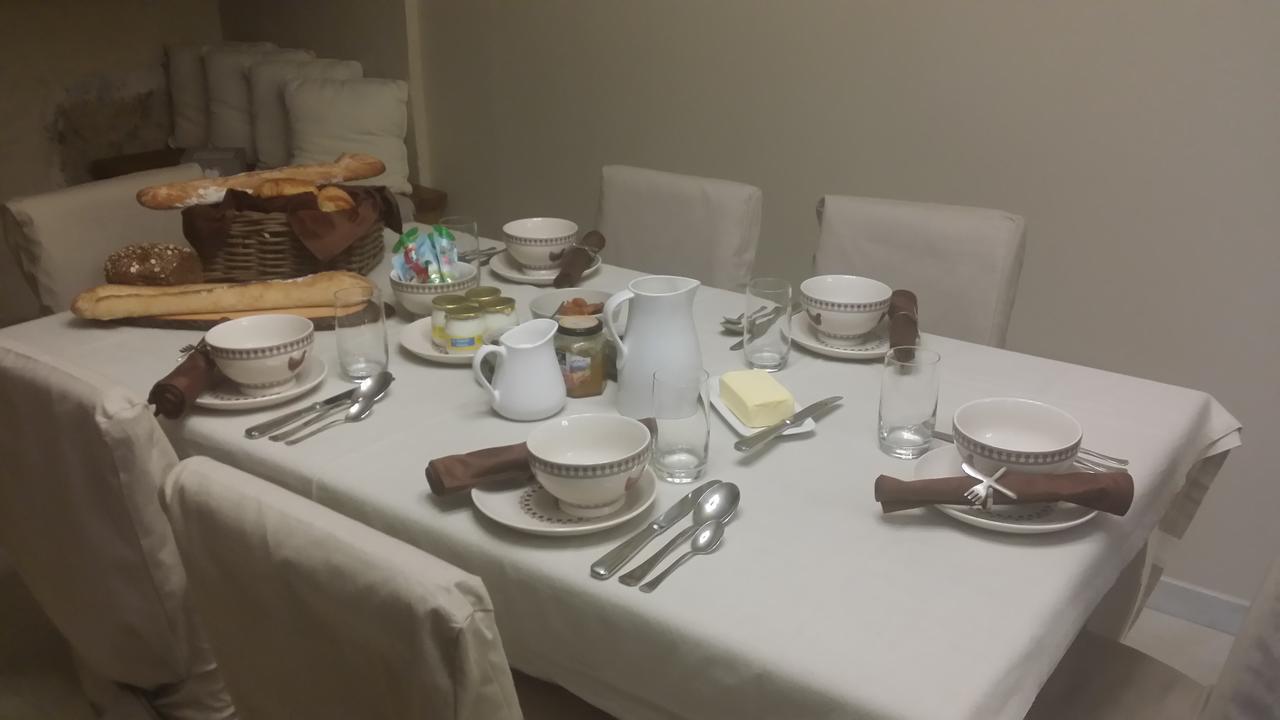Auberge De Pachoquin Meounes-les-Montrieux Zewnętrze zdjęcie
