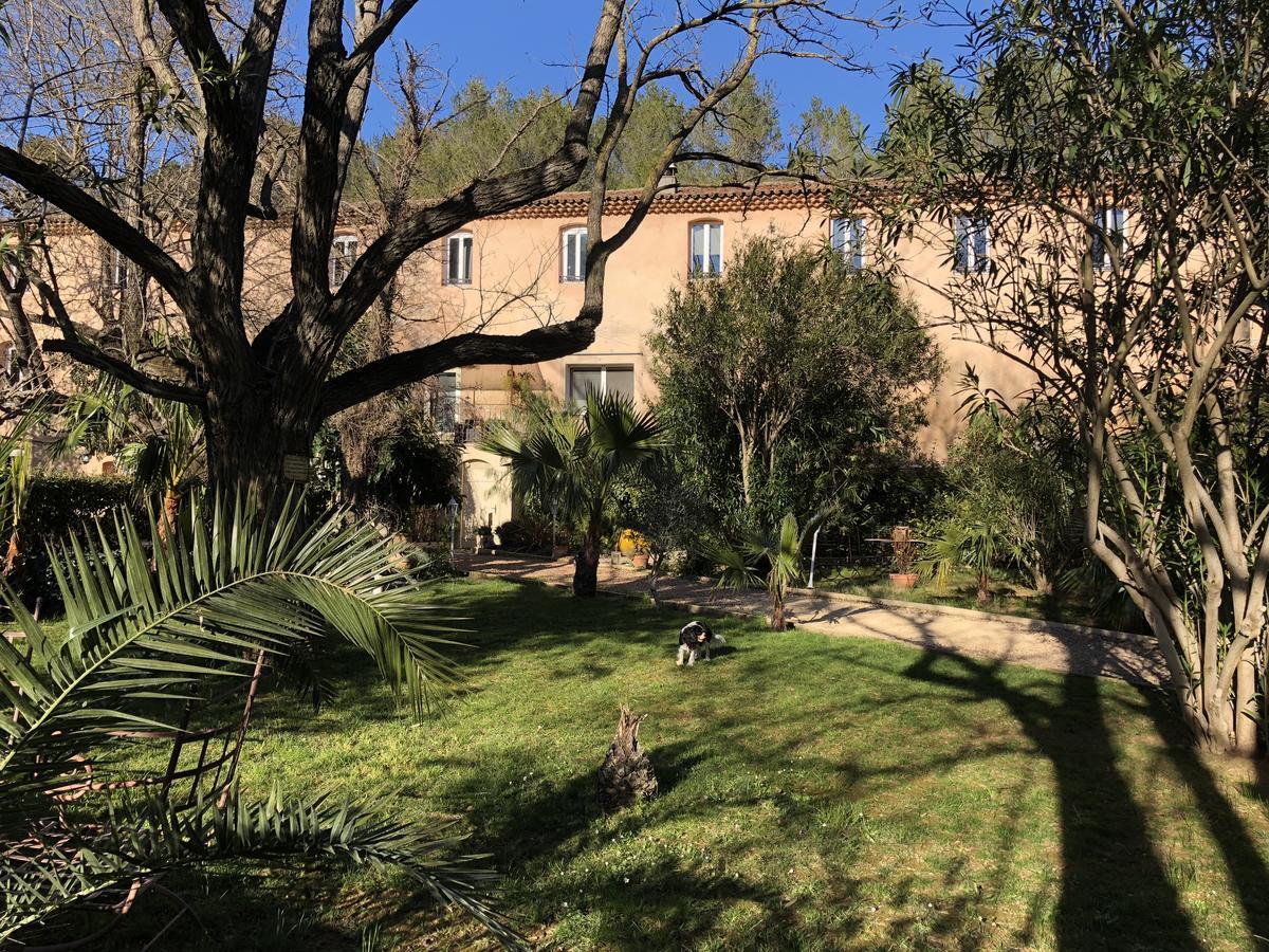 Auberge De Pachoquin Meounes-les-Montrieux Zewnętrze zdjęcie